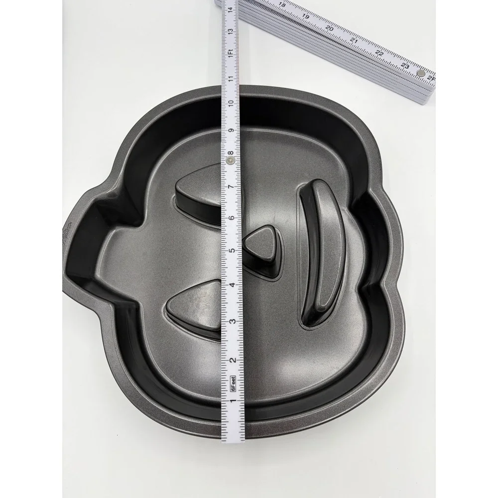 Wilton Jack-O-Lantern Pumpkin Cake Pan Halloween Non-Stick Gray 2105-0665